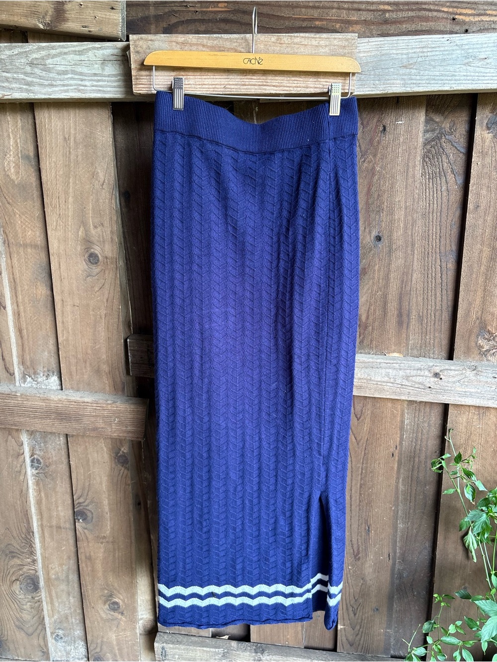Solitaire Navy knit Maxi Skirt